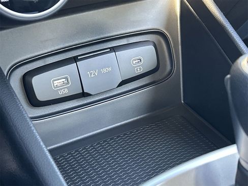 New 2026 Hyundai Venue SE image 27