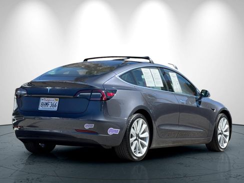 Used 2018 Tesla Model 3 image 4