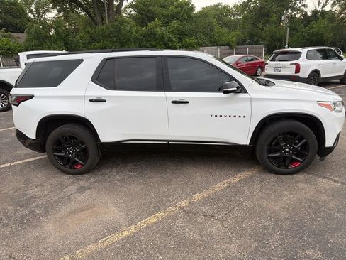Used 2020 Chevrolet Traverse Premier w/ Redline Edition AWD/4WD image 4