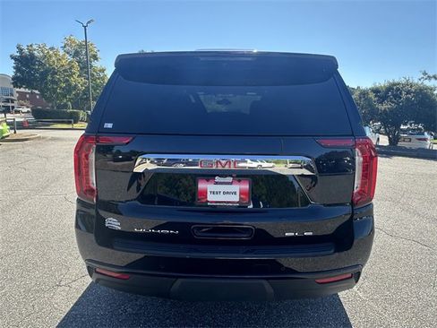 Used 2022 GMC Yukon SLE w/ Gmc Pro Safety Plus Package image 4