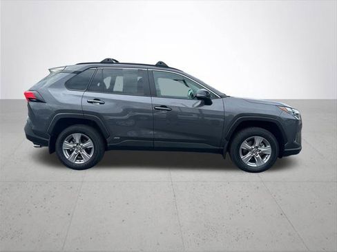 Certified 2022 Toyota RAV4 XLE w/ Convenience Package AWD/4WD image 7