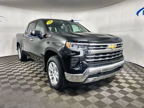 Certified 2022 Chevrolet Silverado 1500 LTZ AWD/4WD image 2