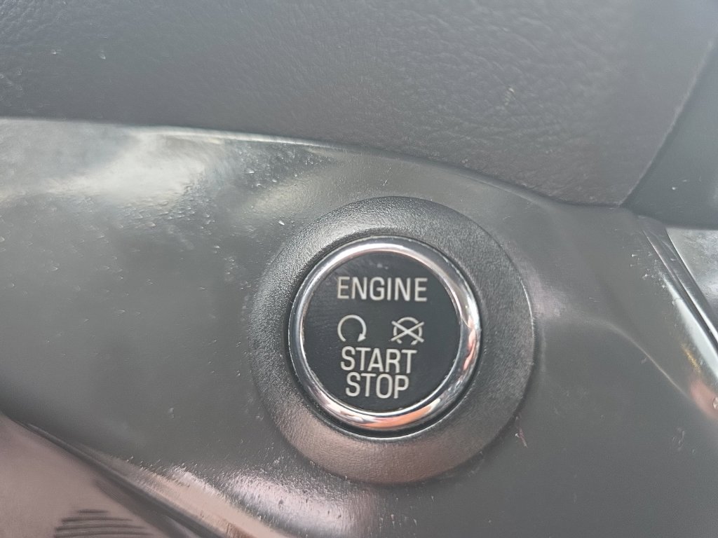 Used 2014 Ford Escape Titanium w/ Equipment Group 401A AWD/4WD image 23