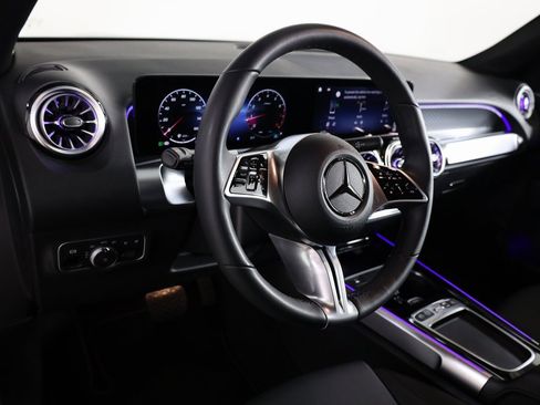 Certified 2025 Mercedes-Benz GLB 250 4MATIC image 25