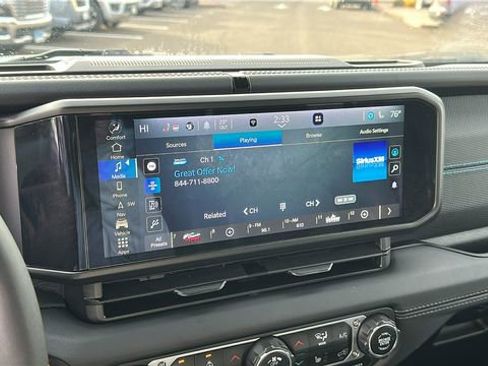 Used 2024 Jeep Wrangler Unlimited Rubicon 4xe AWD/4WD image 15