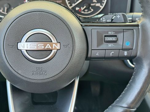Used 2023 Nissan Rogue SV w/ SV Premium Package FWD image 21
