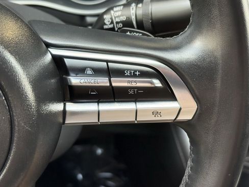 Used 2021 MAZDA MAZDA3 s image 34