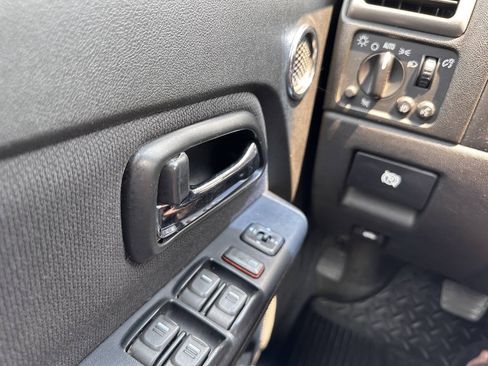 Used 2012 Chevrolet Colorado LT AWD/4WD image 19
