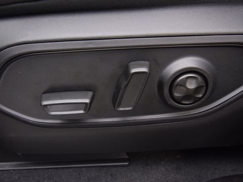 New 2026 Jeep Grand Cherokee Limited image 36