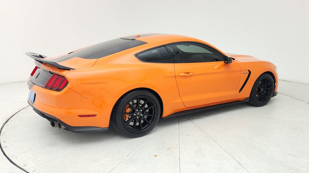 Used 2020 Ford Mustang Shelby GT350 w/ Technology Package RWD image 7