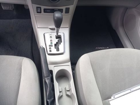 Used 2012 Toyota Corolla LE FWD image 15