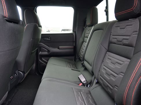 New 2026 Nissan Frontier PRO-4X w/ Pro-4x Convenience Package image 14