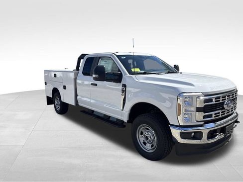 New 2026 Ford F350 XL w/ XL Chrome Package AWD/4WD image 8