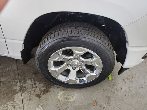 Used 2022 RAM 1500 Big Horn AWD/4WD image 41