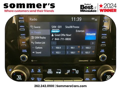 Used 2021 Toyota Highlander XLE image 14