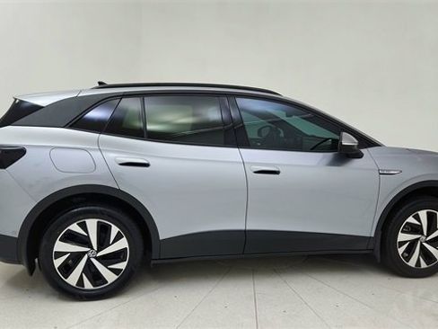 Used 2023 Volkswagen ID.4 Pro image 6