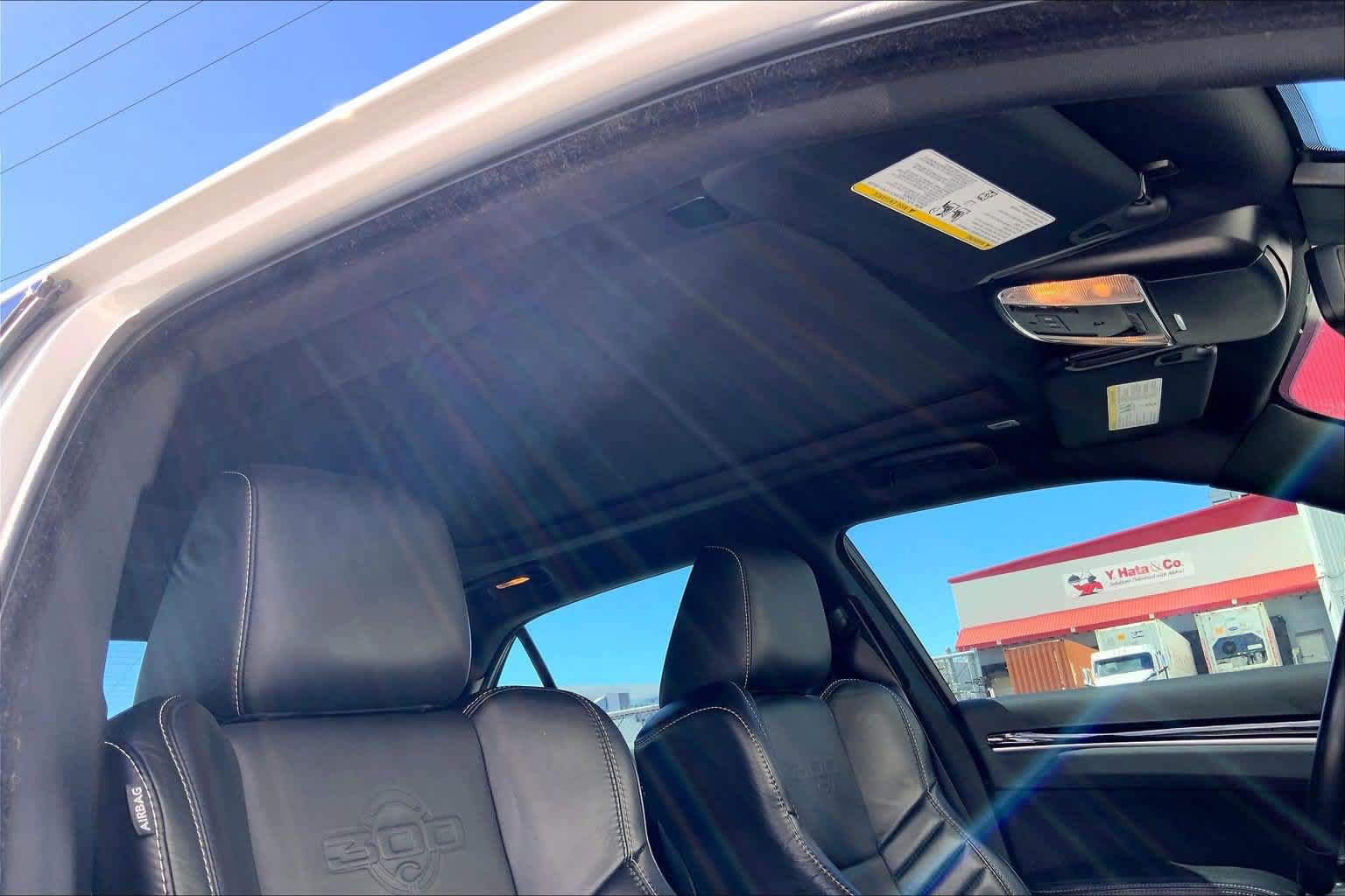Used 2023 Chrysler 300 C RWD image 30
