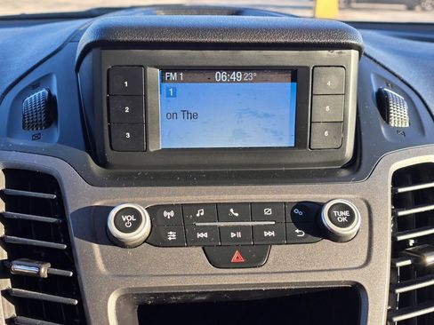 Used 2022 Ford Transit Connect XL image 16