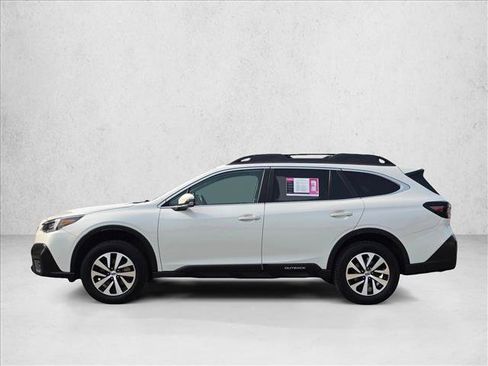 Used 2022 Subaru Outback Premium AWD/4WD image 2