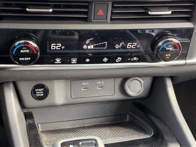 Used 2026 Nissan Rogue SV FWD image 25