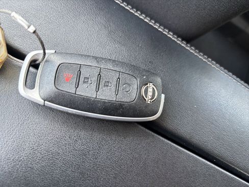Used 2023 Nissan Rogue SV AWD/4WD image 25