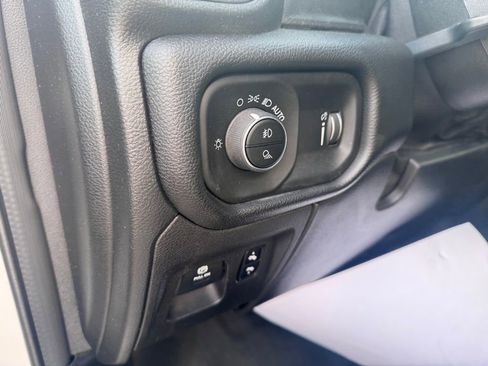 Used 2020 RAM 1500 Big Horn AWD/4WD image 14