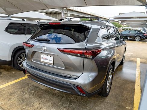 New 2026 Toyota Highlander Limited AWD/4WD image 7