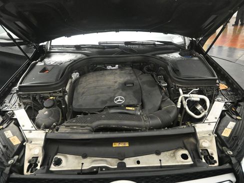 Used 2020 Mercedes-Benz GLC 300 4MATIC image 31