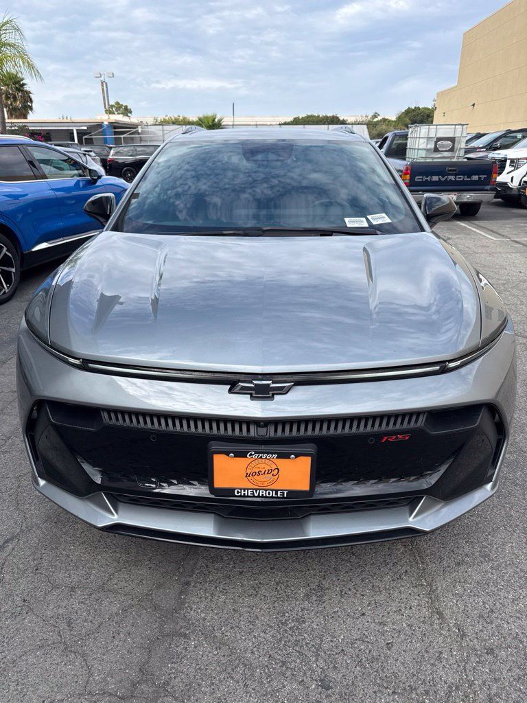 Used 2024 Chevrolet Equinox EV RS FWD image 9