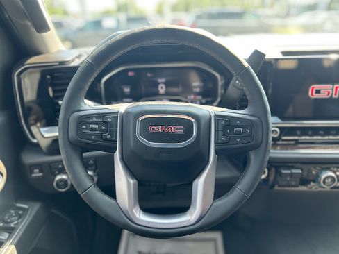 Used 2025 GMC Sierra 2500 SLE w/ SLE Value Package; AWD/4WD image 13