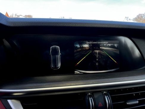 Used 2020 Alfa Romeo Stelvio Ti w/ Nero Edizione image 43