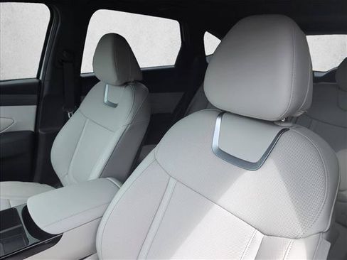 New 2026 Hyundai Tucson Limited FWD image 13
