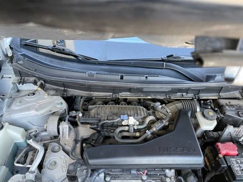 Used 2020 Nissan Rogue S AWD/4WD image 19