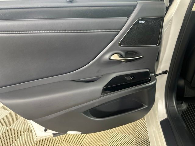 Used 2023 Lexus ES 350 Ultra Luxury w/ Accessory Package (Z2) FWD image 24