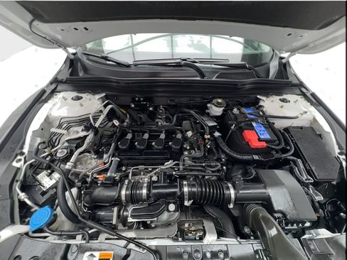 Used 2022 Honda Accord LX image 17