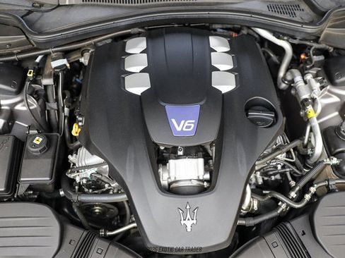 Used 2017 Maserati Ghibli S Q4 AWD/4WD image 19