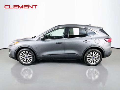 Used 2022 Ford Escape Titanium AWD/4WD image 5