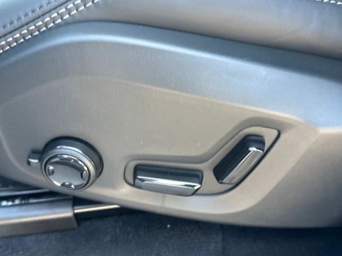 New 2026 Volvo XC90 B6 Ultra w/ Protection Package image 19
