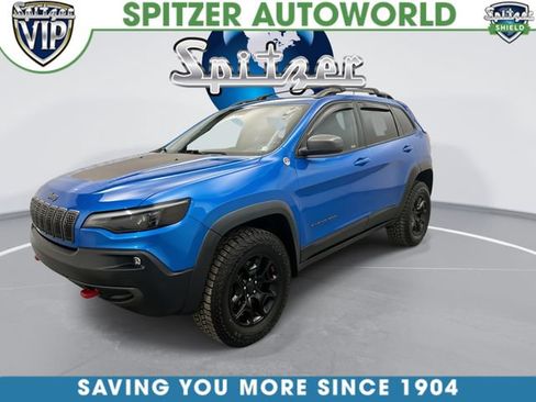 Used 2019 Jeep Cherokee Trailhawk w/ Cold Weather Group AWD/4WD image 7