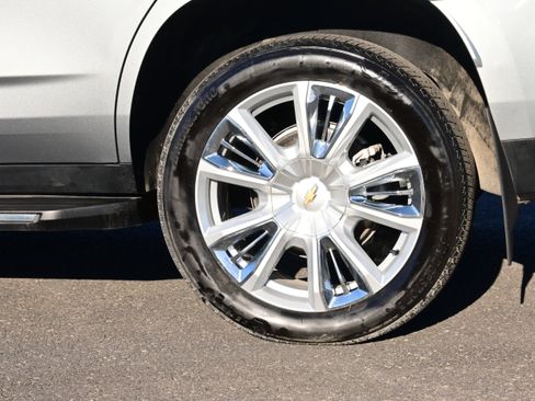 Used 2024 Chevrolet Tahoe High Country image 10