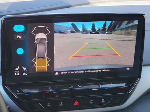 Certified 2024 Volkswagen ID.4 2WD image 22