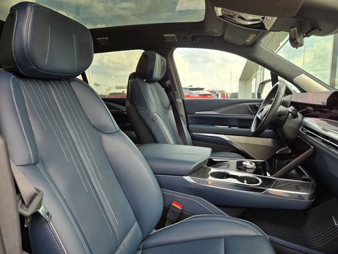 Certified 2025 Cadillac Escalade IQ Luxury 2 w/ LPO, Premium Carpet Package image 28