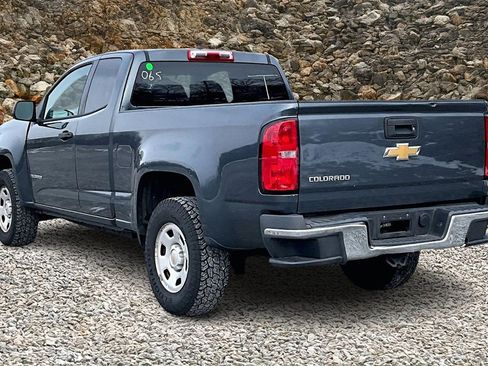 Used 2015 Chevrolet Colorado W/T image 9