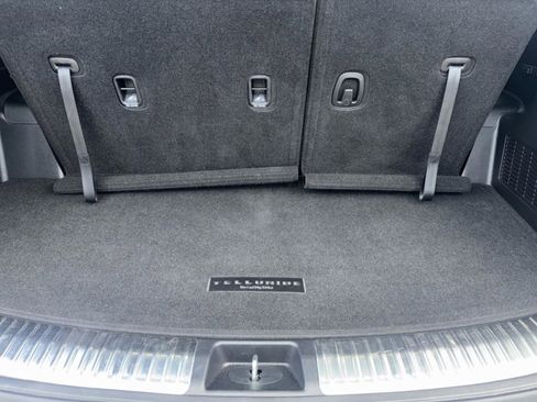 Used 2023 Kia Telluride SX image 35