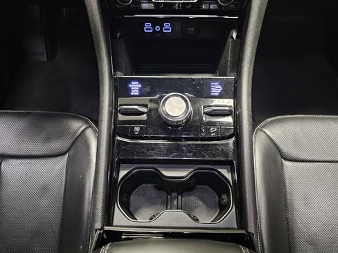 Used 2021 Jeep Grand Cherokee L Overland image 21