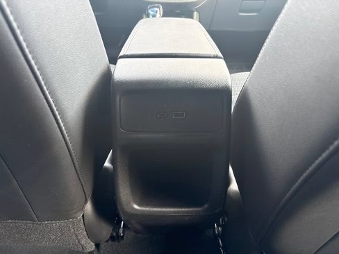 Used 2025 Buick Envista Preferred FWD image 27