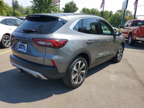 Certified 2023 Ford Escape Platinum w/ Premium Technology Package AWD/4WD image 4