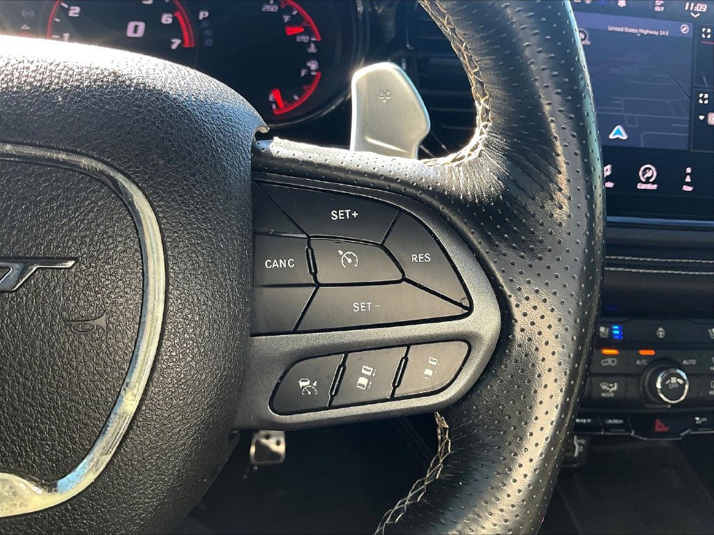 Used 2022 Dodge Durango SRT w/ Technology Group AWD/4WD image 12
