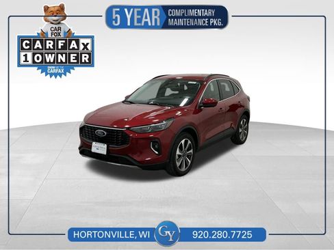 Used 2023 Ford Escape Platinum image 1