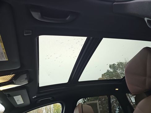 Used 2026 BMW X5 xDrive40i w/ Executive Package image 32